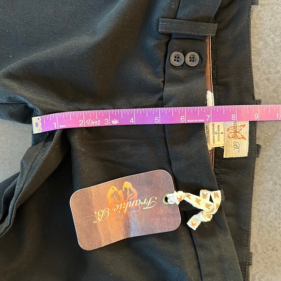 NEW RARE Frankie B. Low Rise Amanda Cuff Capri Slack Shorts - Picture 8 of 11